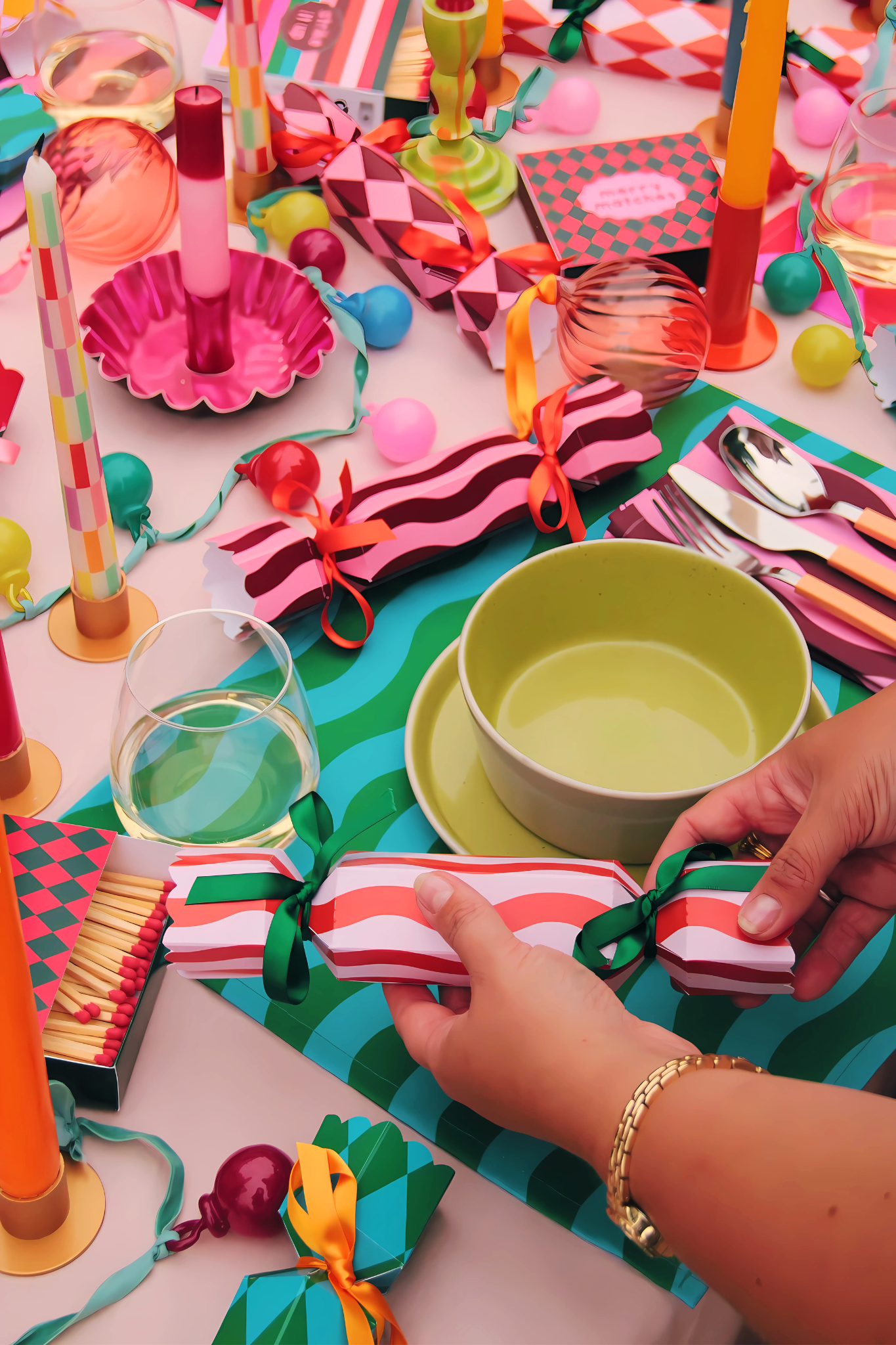 Orange and Blush Stripe Pattern Christmas Crackers