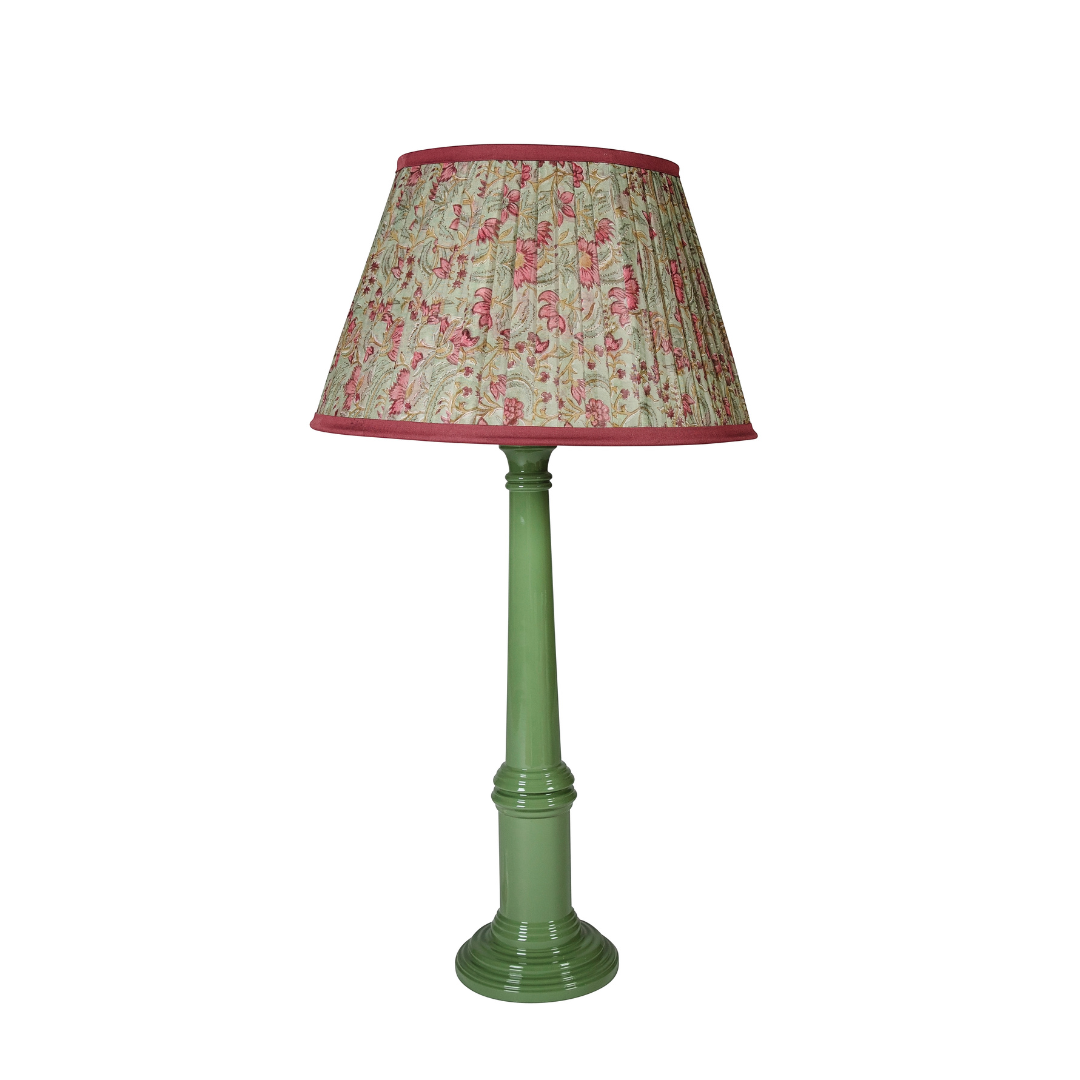 Antique Pink Climbing Flower with Pink Trim