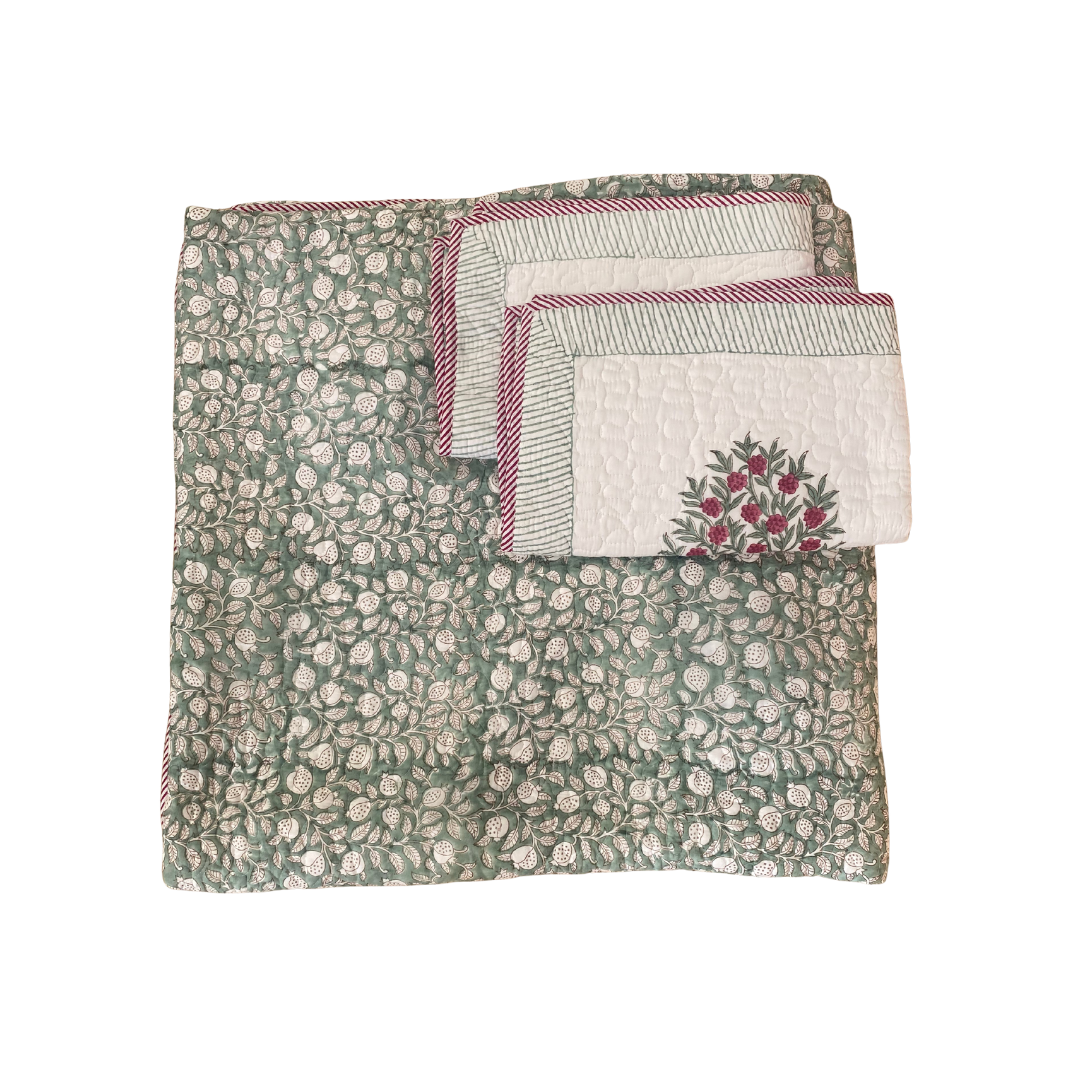Green Pomegranate Quilted Bedspread with Pillowcases - King