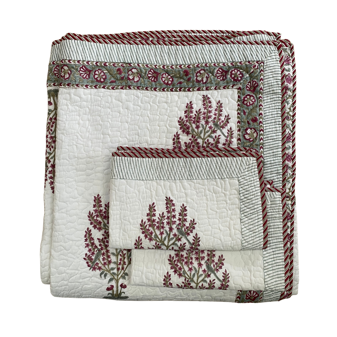 Large Green Floral Vine Cotton Quilted Bedspread with Pillowcases - King