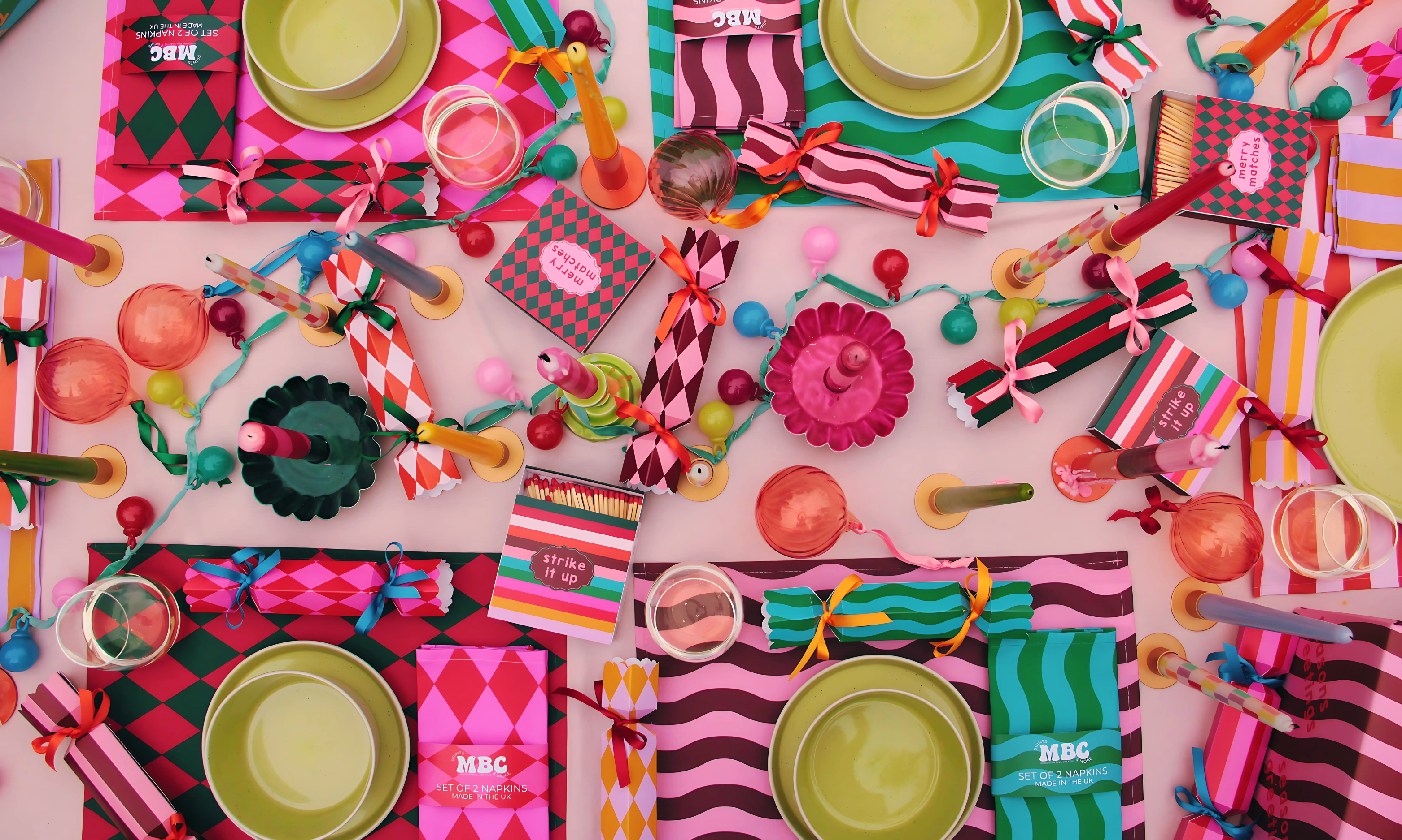 Orange and Blush Stripe Pattern Christmas Crackers