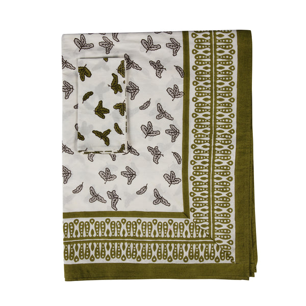 Putty Little Oak Leaf Tablecloth with Peridot Border