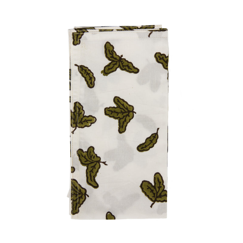 Putty Little Oak Leaf Tablecloth with Peridot Border