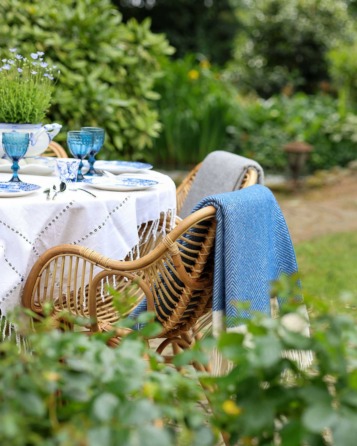 Wool throw blanket FLORENCE - blue