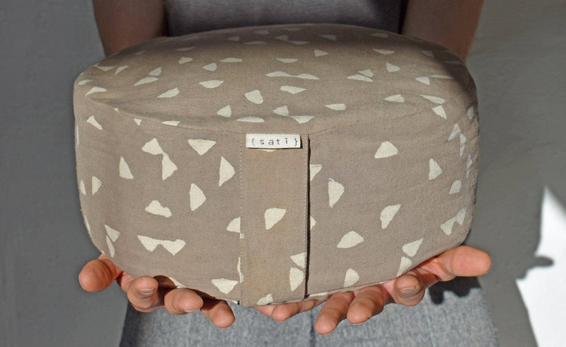 Meditation Cushion - Triangle Print Zafu