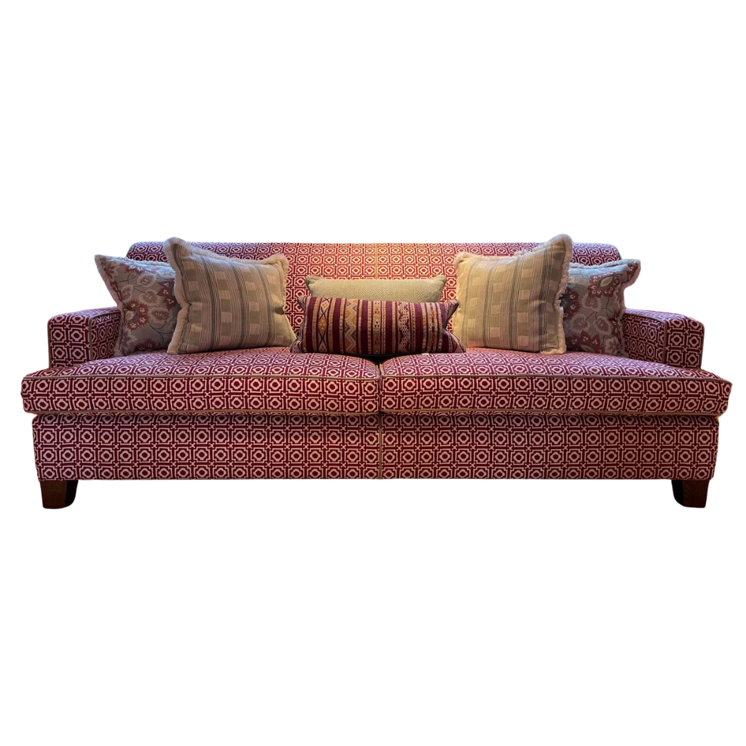 Kelling Sofa in Raspberry Alotablot