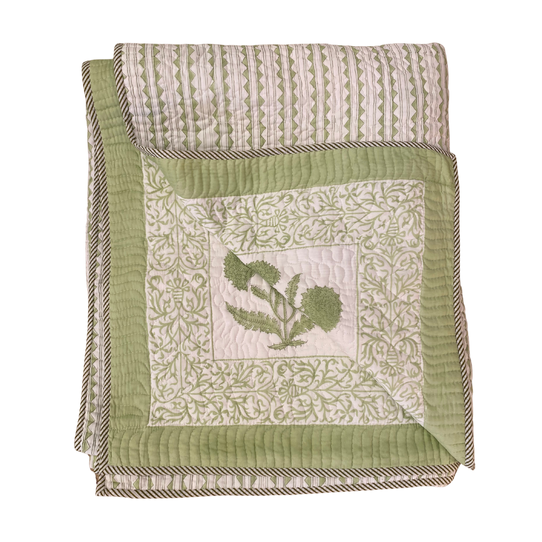 Green Hydrangea Flower Quilted Bedspread with Pillowcases - King