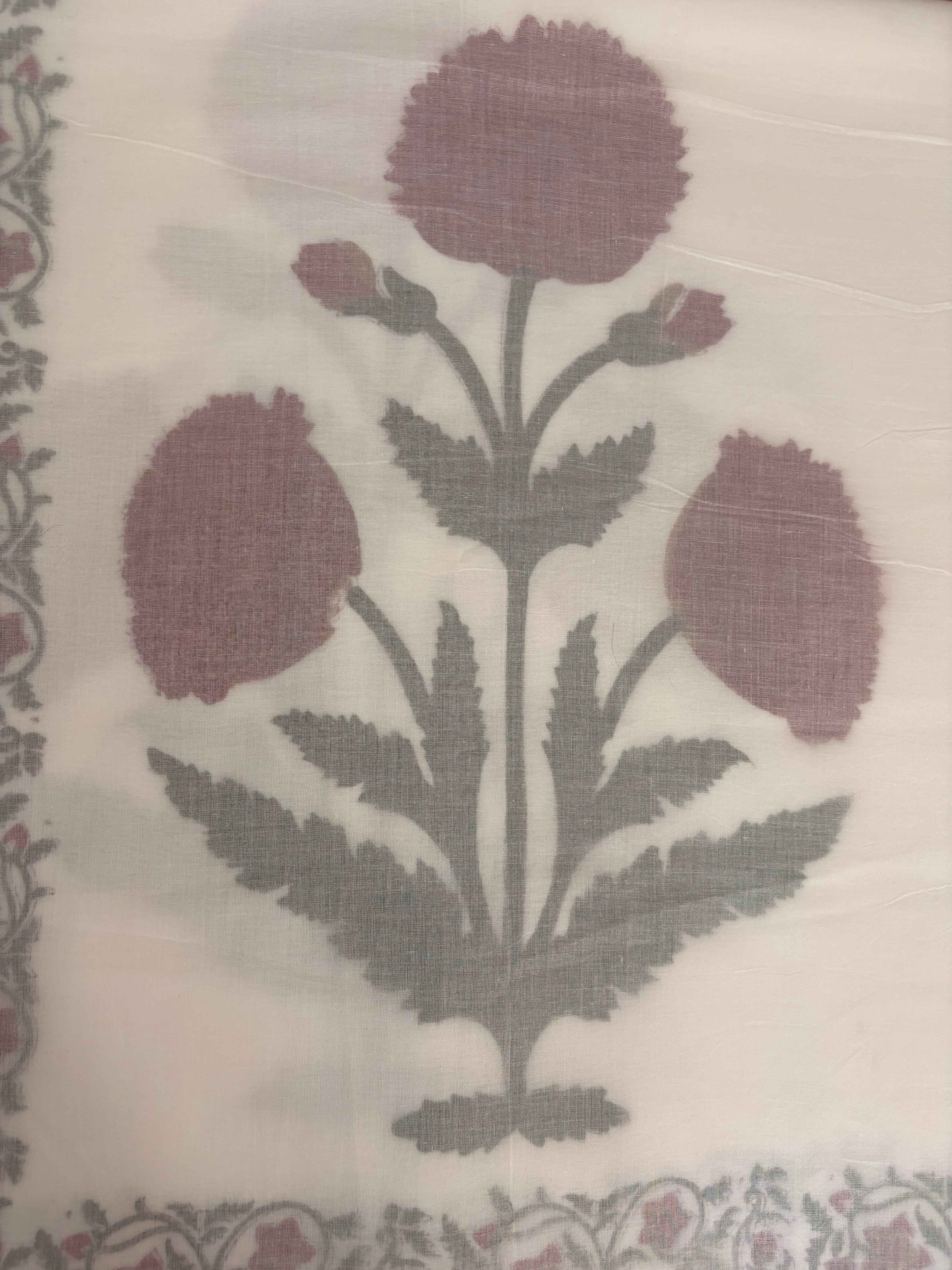 NEW IN | Large Red Poppy with Floral Vine and Green Stripe Border - King / Super King Dohar