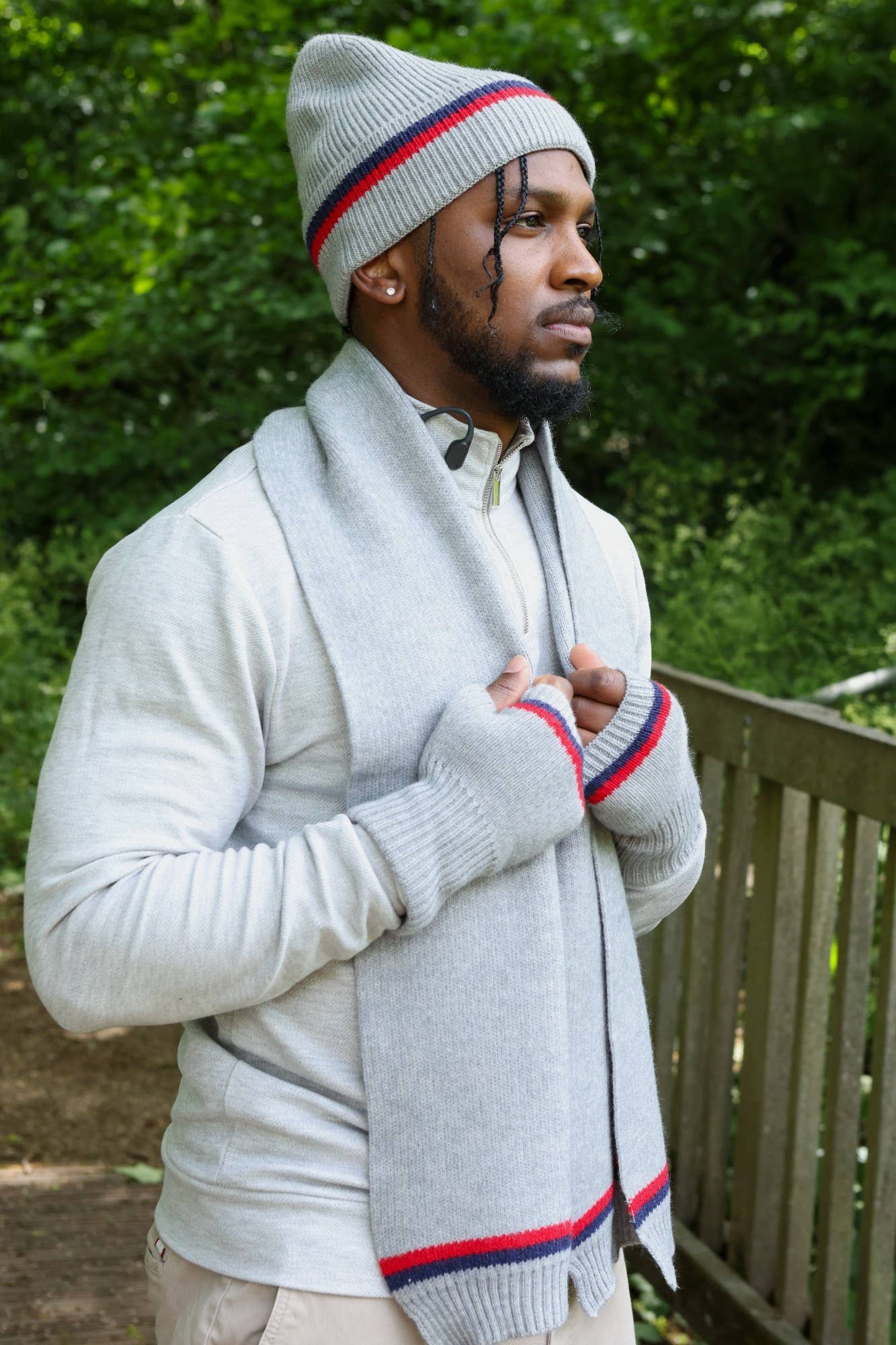 Men's Double Stripe Winter Scarf: Classic Style & Warmth: Grey